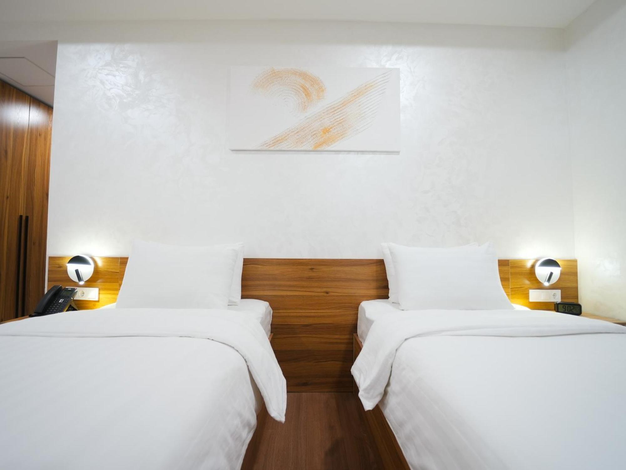 Avant Express Hotel Pool&Spa Taschkent Exterior foto